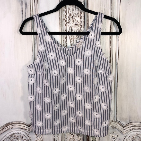 a.new.day NWOT 3D Embroidered Burst on 100% Cotton Blue and White Stripes Top - Picture 1 of 9